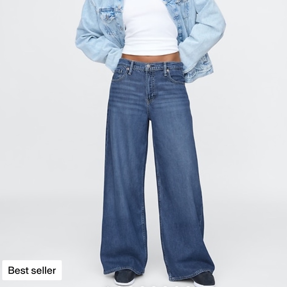 GAP Women’s Mid Rise UltraSoft Baggy Jeans in Medium Indigo size 31 Long